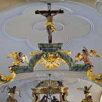 Belka tęczowa w kościele pw. NMP Różańcowej w Wysokiej (2013)